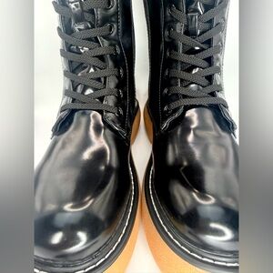 NEW Dream Pairs Black Lace-Up Combat Boots Gum Sole Women’s Size 9
